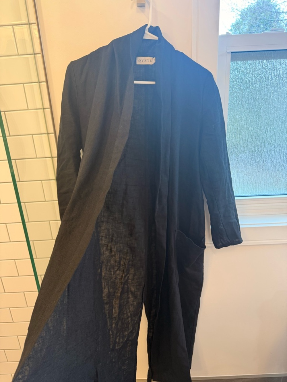 Ovate Wren 100% Linen Jacket – Black